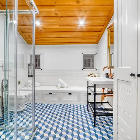 The Sukabagi House * אלאניה